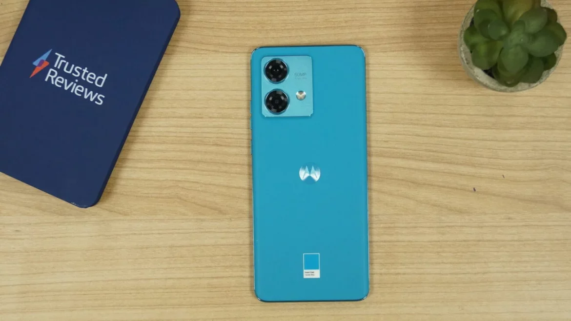 Motorola-Edge-40-Neo-full-review-1-1300×731